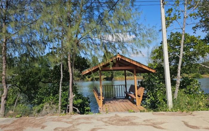 Suvarn Glaew Thong Resort