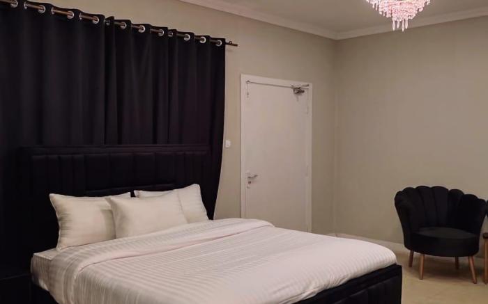 Executive Grand Royal