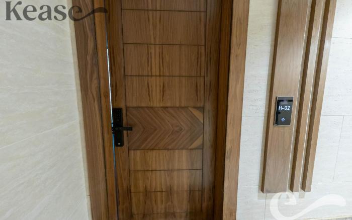 Kease Yasmin H-2 Royal Touch AZ77