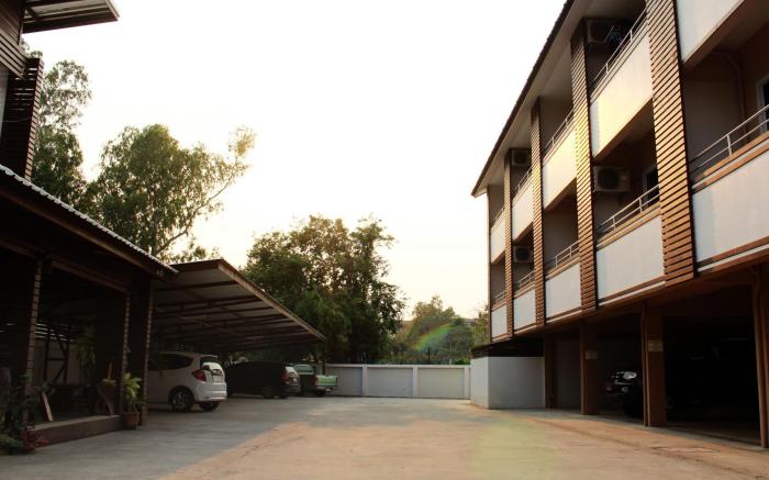 Pornkasem House