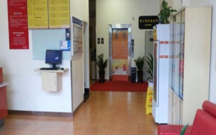 7 Days Inn Zhuhai North Station University Town Jinding Shop