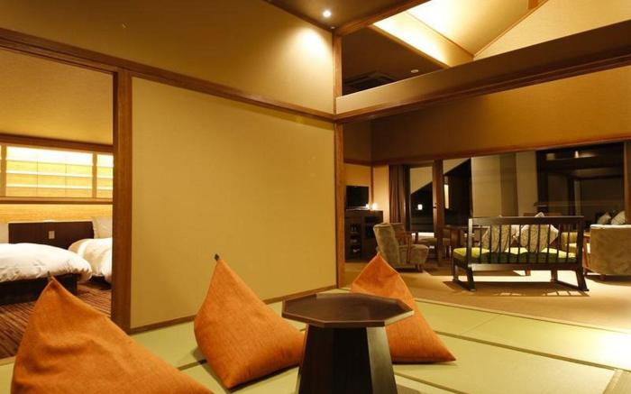 Awaji Hamarikyu - Sumoto Onsen