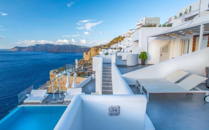 Santorini Secret Suites and Spa