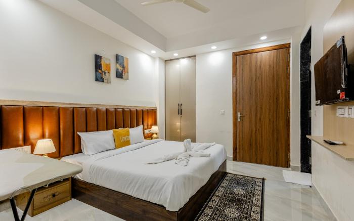 Lime Tree Luxury 2BHK Service Apartment Gurgaon