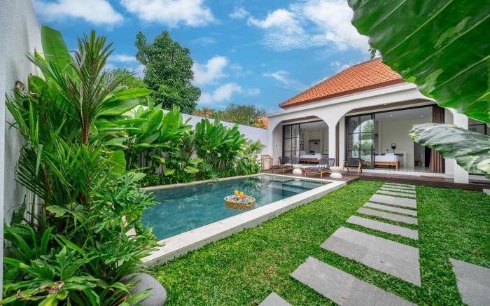 Alisa 4*Amazing Cozy&Chic Villa Canggu, 4BDR +Ps5!