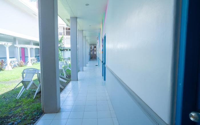 Tropical Place Hotel by RedDoorz