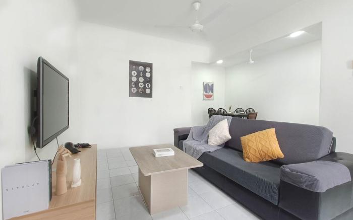 2-Storey Home | Damansara Damai 9Pax | 4 Rooms