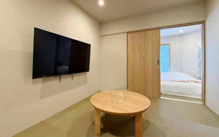 Central 2BR, 2 Baths | Vibrant Area & Shopping 51