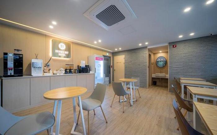 Andong Brown Dot  Andong Culture Street Branch