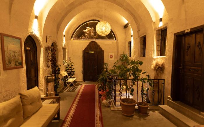 Lemon Cave Suites
