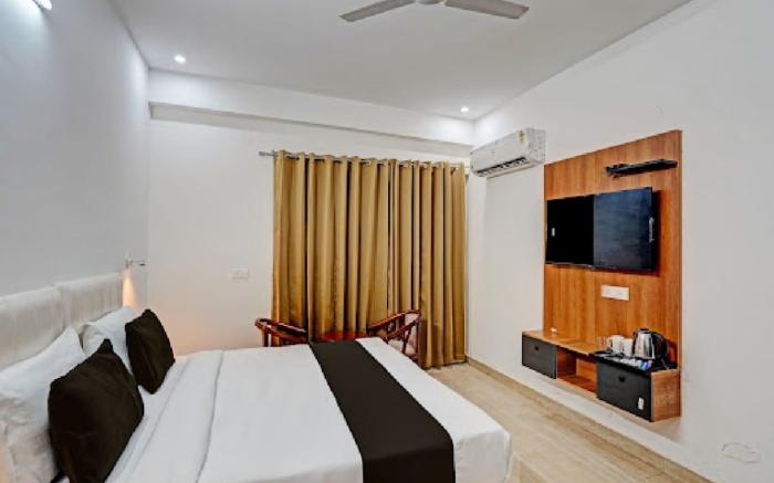 HOTEL AKSHAY, GURGAON