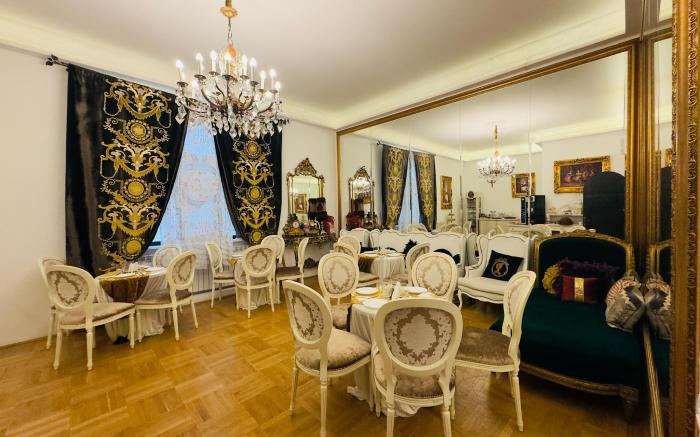 Conacul Coroanei Luxury Boutique Hotel