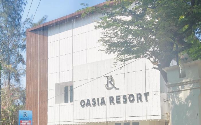 Oasia Resort 