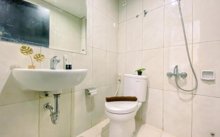 Full Furnished Homey 3BR Nifarro Park By Travelio