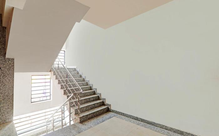 Super Hotel O Jankipuram Near Sahara State Formerly Basera Homes