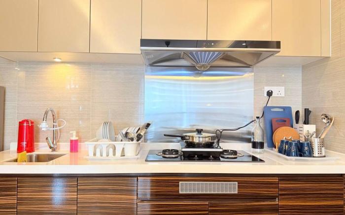 Escapeseaview 1BRunit at R&F Seine Region by ANJU
