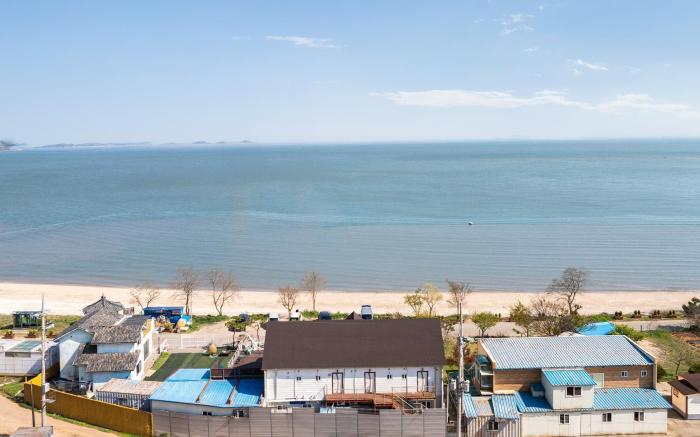 Yeongheungdo Blue Story Pension