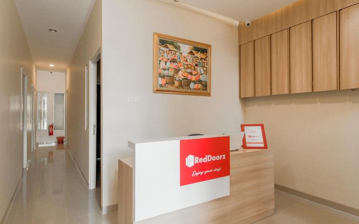 RedDoorz near Soekarno Hatta Airport