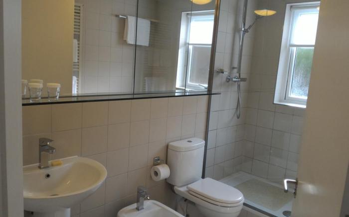 Monarch House Serviced Apartments