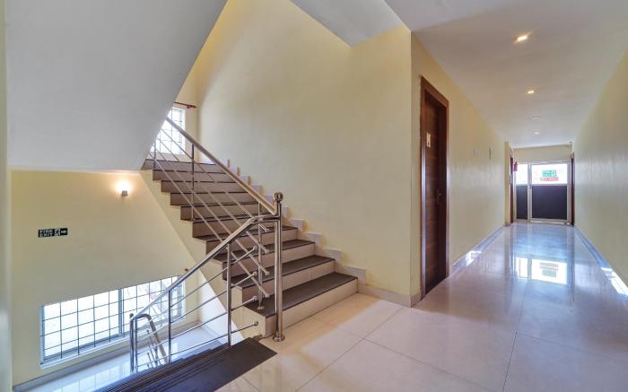Super Townhouse Ernakulam North