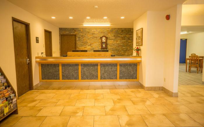 Sunnyside Inn and Suites