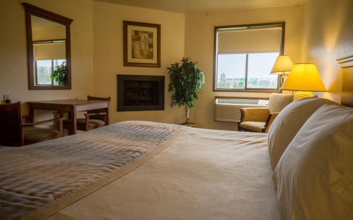 Sunnyside Inn and Suites
