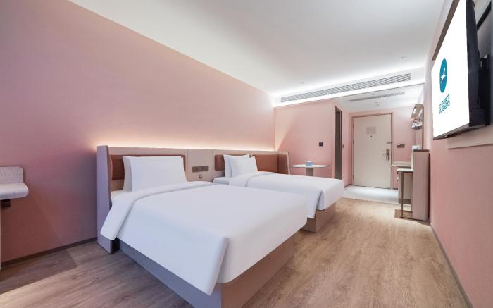 Hanting Hotel Ningbo Haishu Yinjiang Town