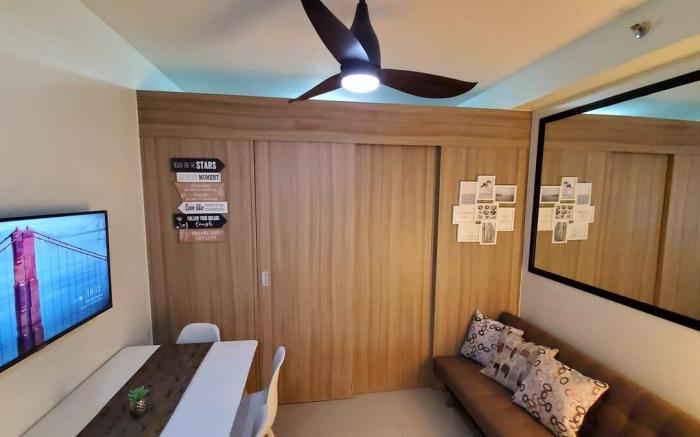 1Bedroom with Balcony in Shore 2, SM Mall of Asia