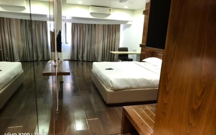Hotel Dakshin Grandeur 