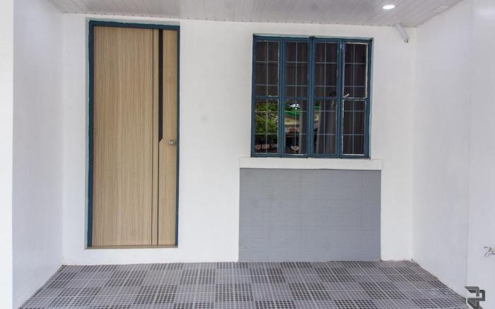 Affordable Up to 4 Pax Near Aqua Planet(Righ Wing)