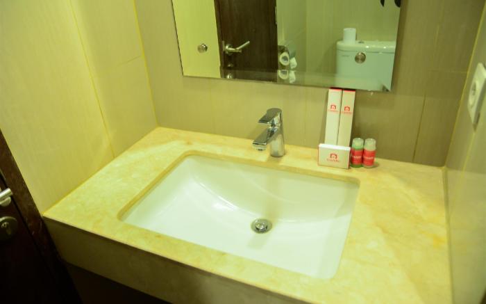 Apt 1BR H Residence near MT Haryono By Travelio 