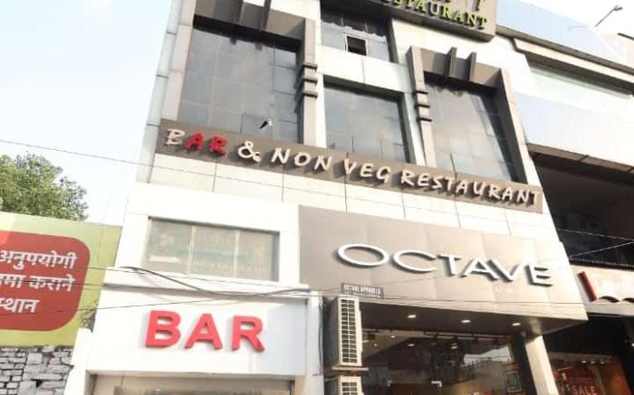 Hotel Ghoonghat & Bar Club
