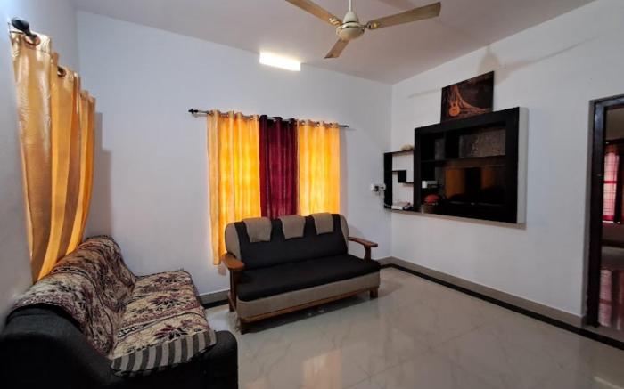 Misty Dews Homestay Vakery