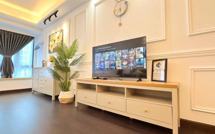 The City’sEdgeStudioUnit at R&FSeineRegion byANJU