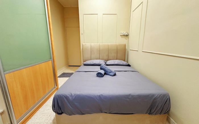 Cheap! New, 1-7 Pax @ PJ Town area, Easy Parking