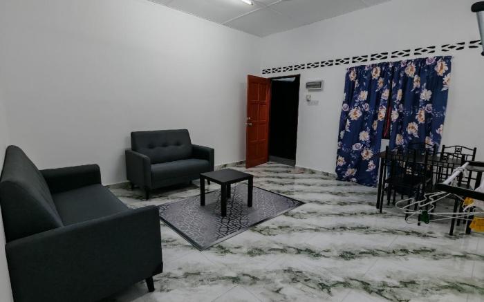 HOMESTAY BANTING #5, MUSLIM, 1R-3BED, +2TILAM, 6px