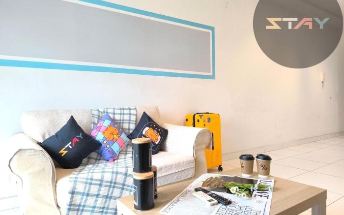 Platino Warm and Stylish 10Pax Neflix By STAY