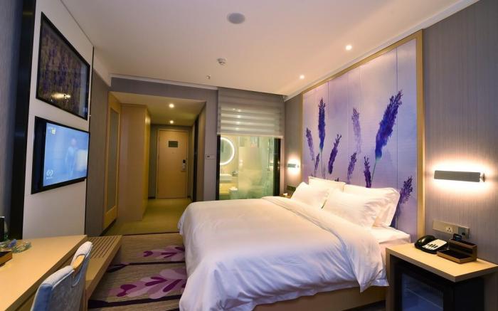 Lavande Hotel Wuhan East Lake Xudong Metro Station