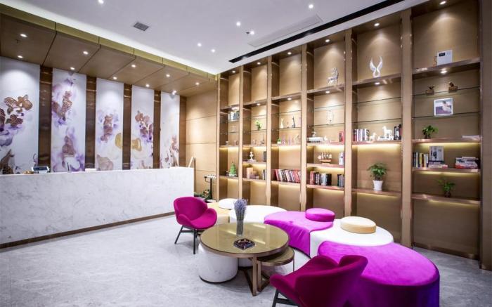 Lavande Hotel Nanchang Qingshanhu High-Tech Huoju Square Metro Station