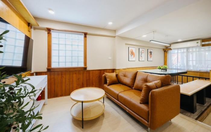 VietHOME-5 Apartments in 1 Place/Netflix/Laundry