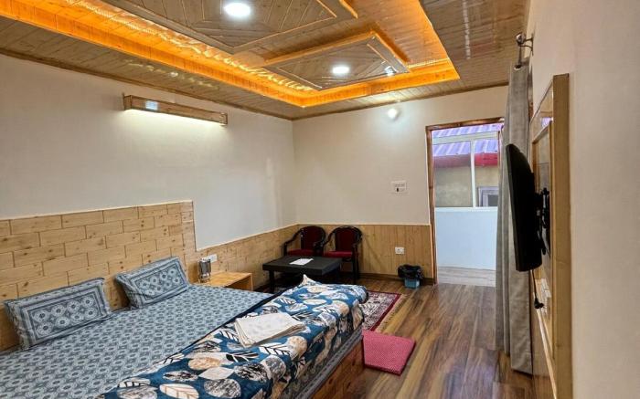 Vizvei Private Single Room, Kufri Homestay