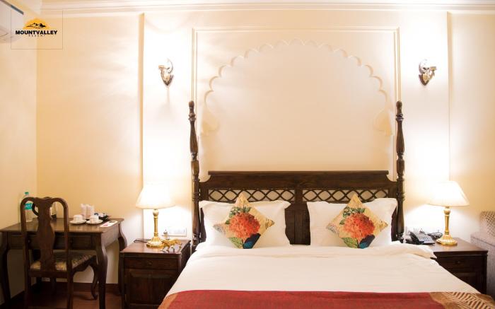 WelcomHeritage Mount Valley Resort