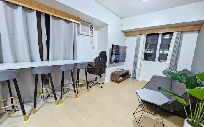 At 11th Floor Unit 1BR IT Park-Walk to Ayala Sugbo