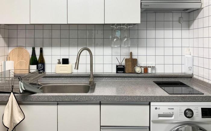 [Squid Game] Hongdae | 3 Queen Beds 6 people