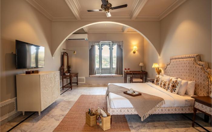Daulatgarh Resort and Spa