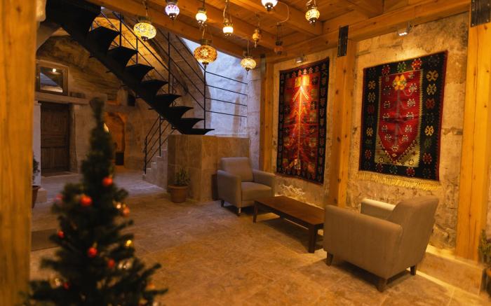 Memory Cave House