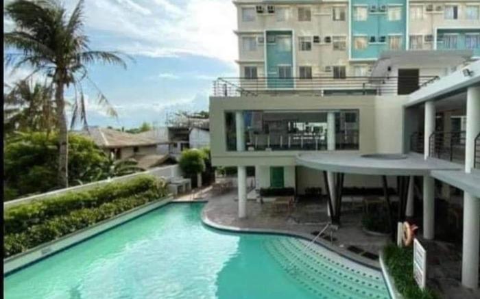2 Bedroom Condo with river & city view