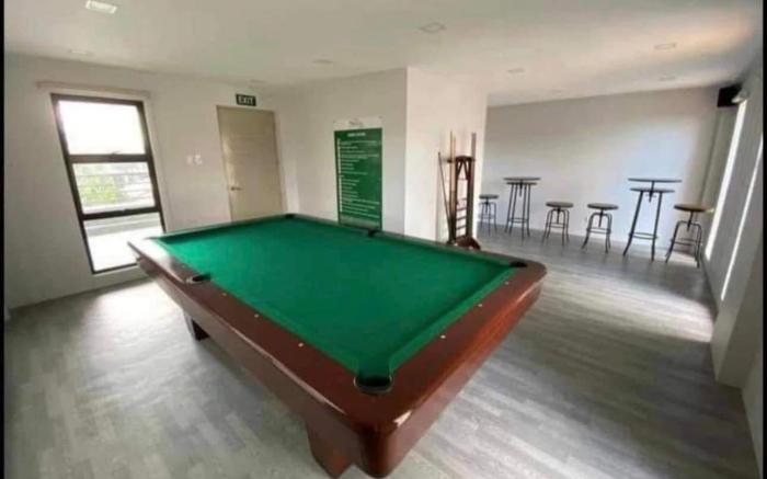 2 Bedroom Condo with river & city view