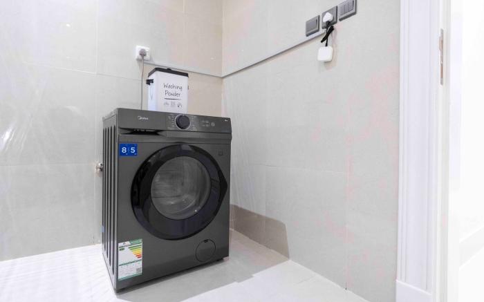 Three BR Spacious & Luxurious Flat in AlQirawan