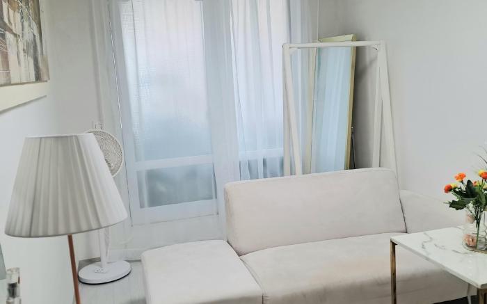 Sillim Danggok Station Full-Op Two Room